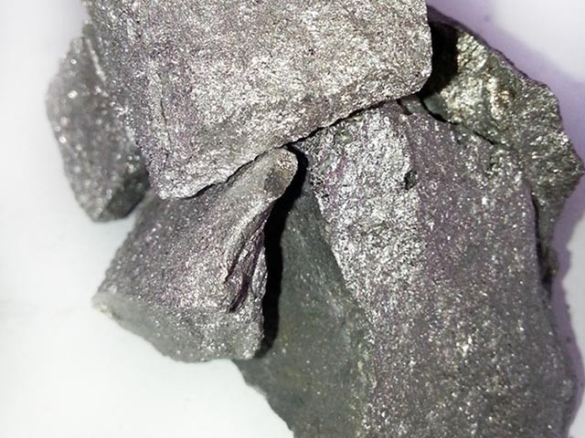 高碳鉻鐵